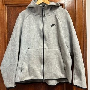 Men’s Nike Tech Fleece Hoodie. Size XL